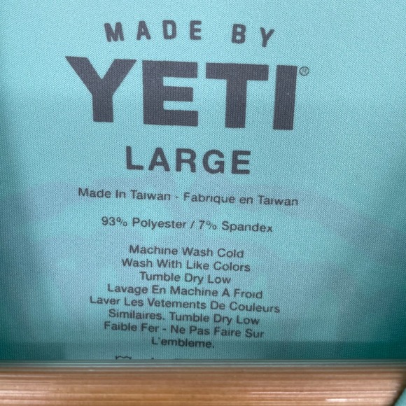 Yeti Shirt Men Large Performance Fishing Long Sleeve Outdoor Surf Shark Athletic - Picture 3 of 9